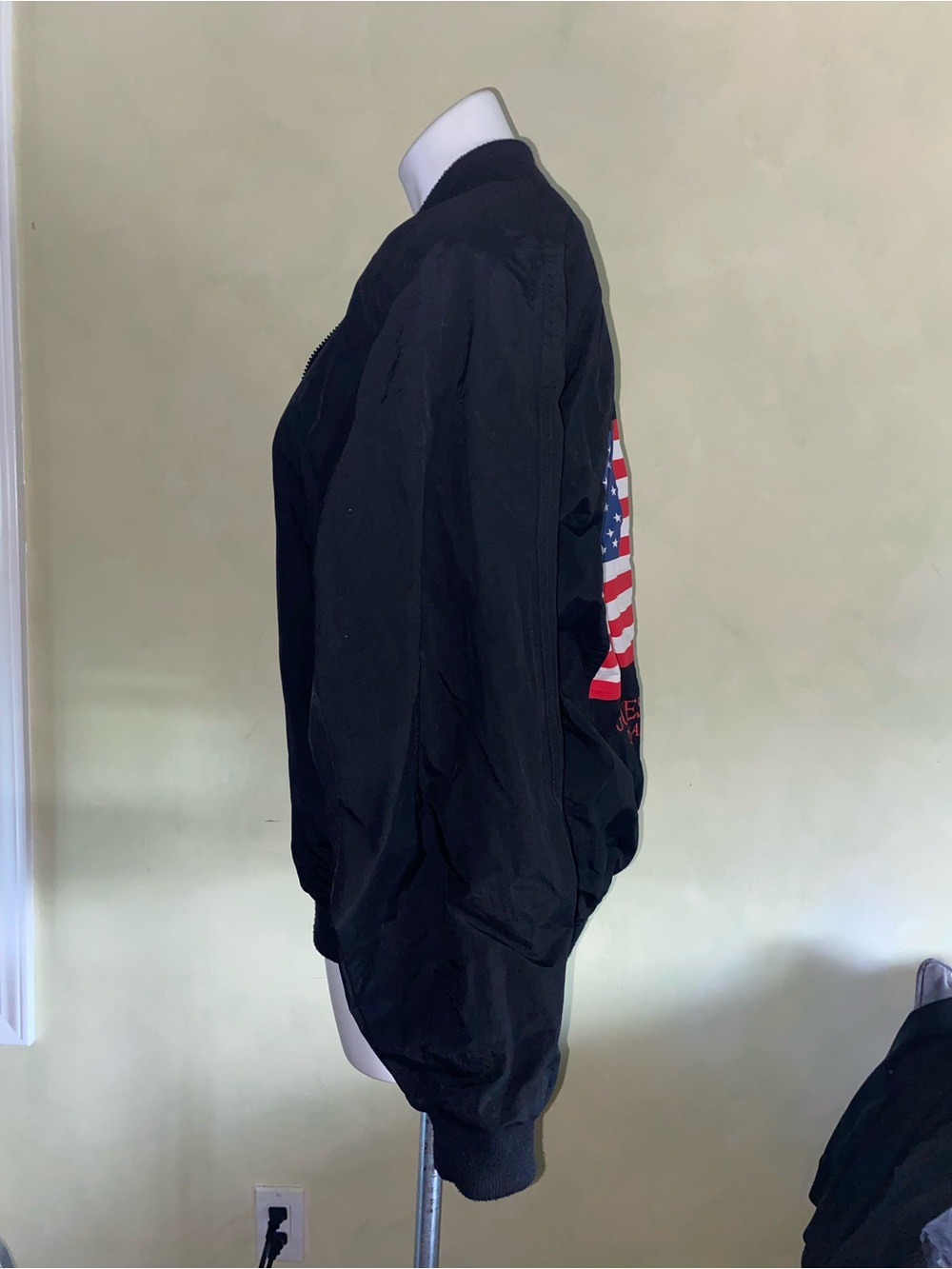 Vintage GUESS Black Bomber Jacket with Red, White & Blue Flag Back - Picture 2 of 4